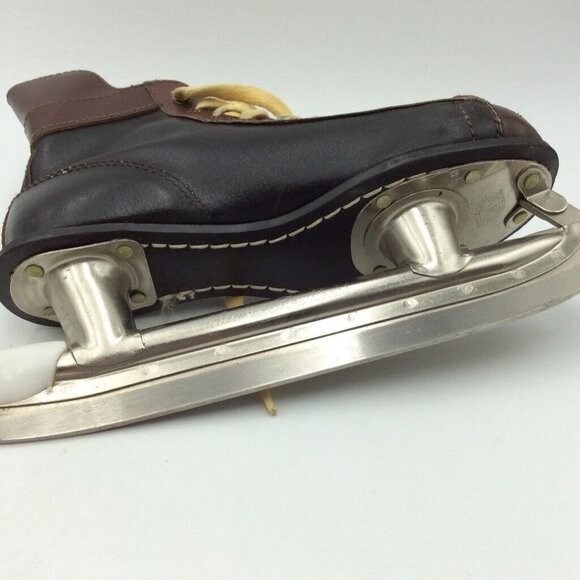 Vintage American Rocket Youth Size 8 1/3 Black Ice Skates Winter Box - Picture 7 of 11